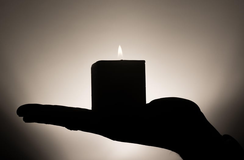 Candlelit Glow